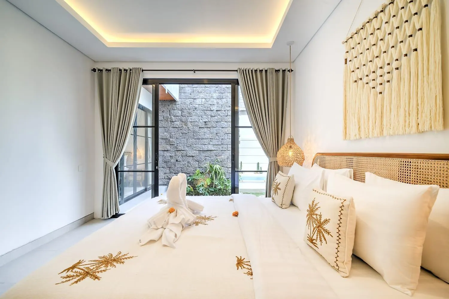 Villa Esha I 塞米亚克