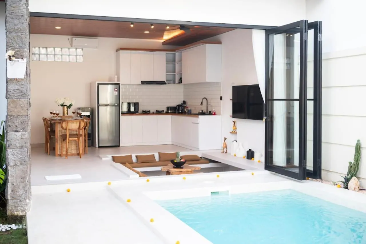 Villa Esha I スミニャック